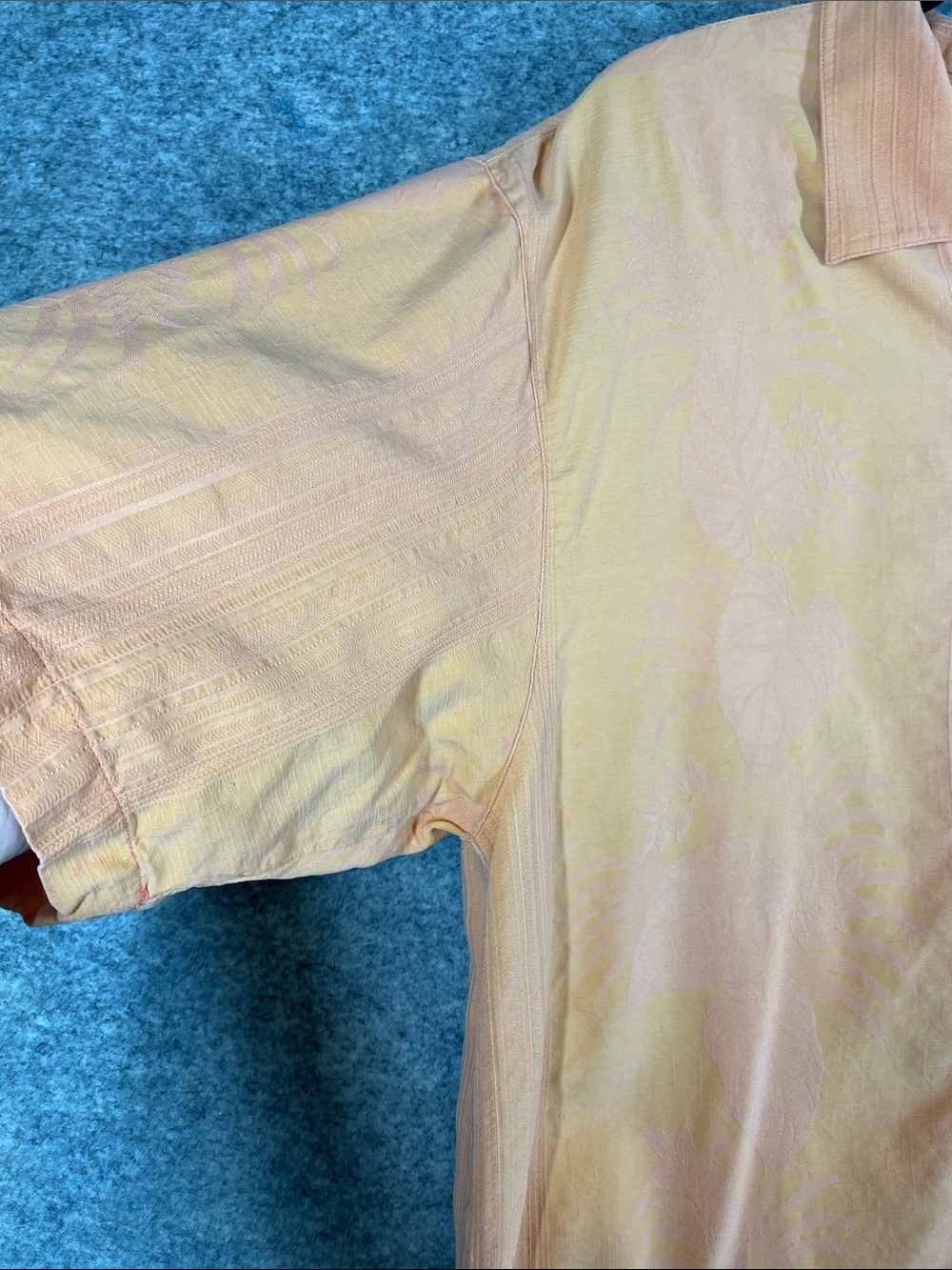 Tommy Bahama Silk Camp Shirt Peach Large Hawaiian Resort Vacation Casual - Picture 3 of 14